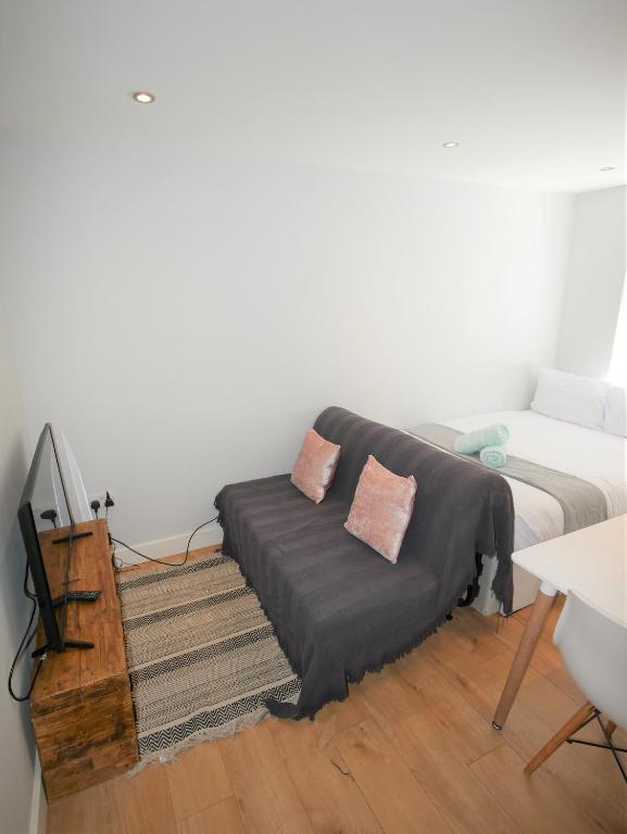 Turay Court Holiday Apartments room 2